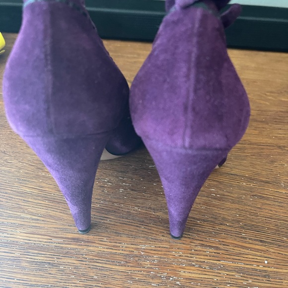 Suede Prada heels - Picture 6 of 8